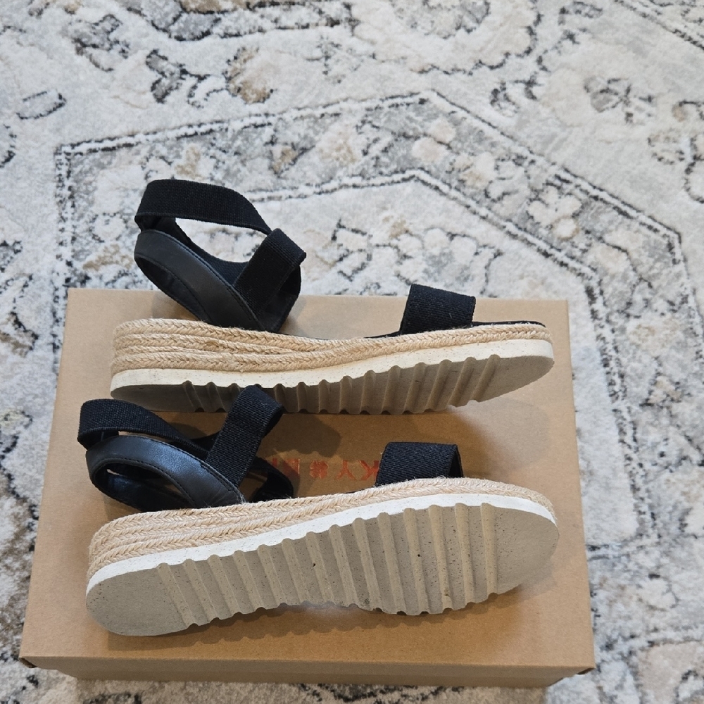 Lucky Brand Thimba Black Espadrille Wedge Sandals with Crisscross Straps - Picture 5 of 6